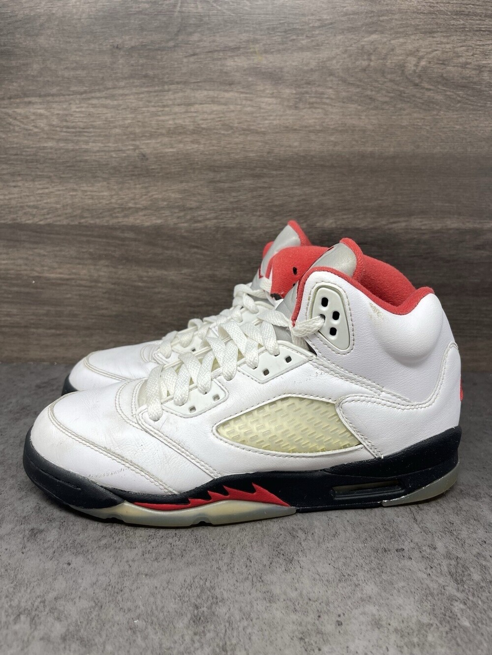 Air Jordan 5 Retro Fire Red Silver Tongue Nike Air Size 5.5Y Kids 2020 440888102